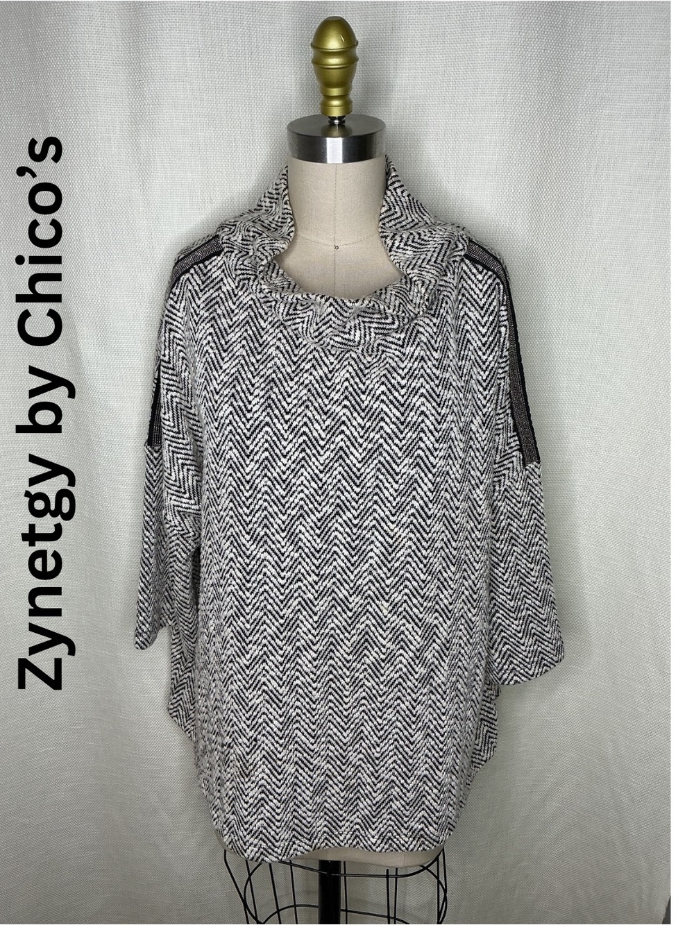 Zenergy by Chico’s Chevron Knit Poncho Sweater Black White Size 1